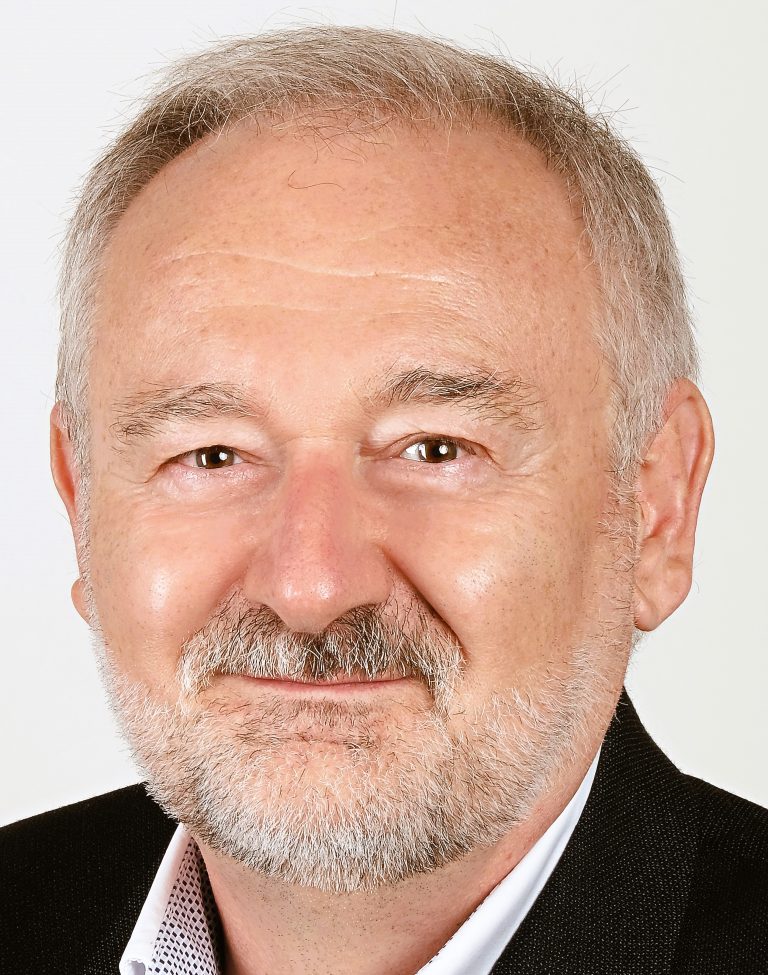 Dr. Kelemen Ottó PhD plasztikai sebész portréja
